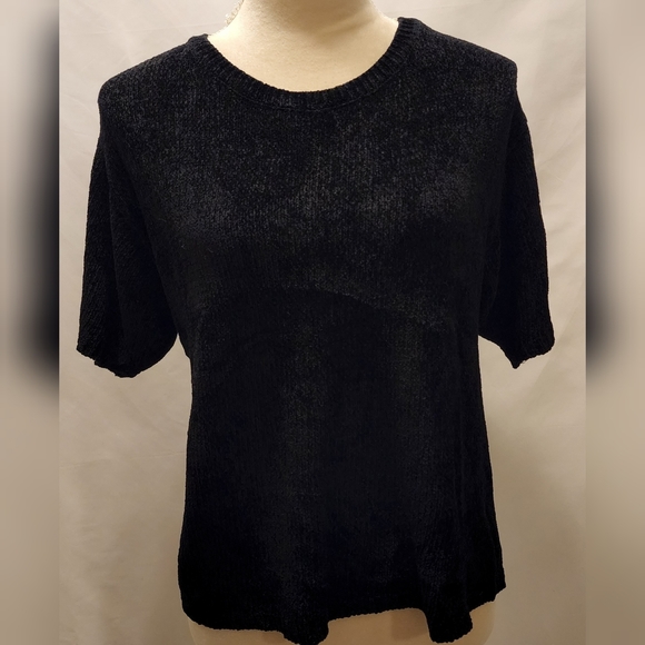 Sag Harbor Top Blouse - Picture 2 of 6